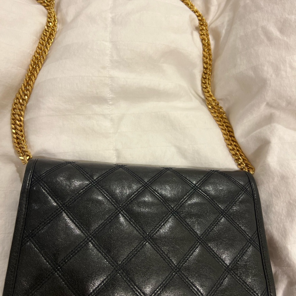 Handbags - Picture 7 of 7